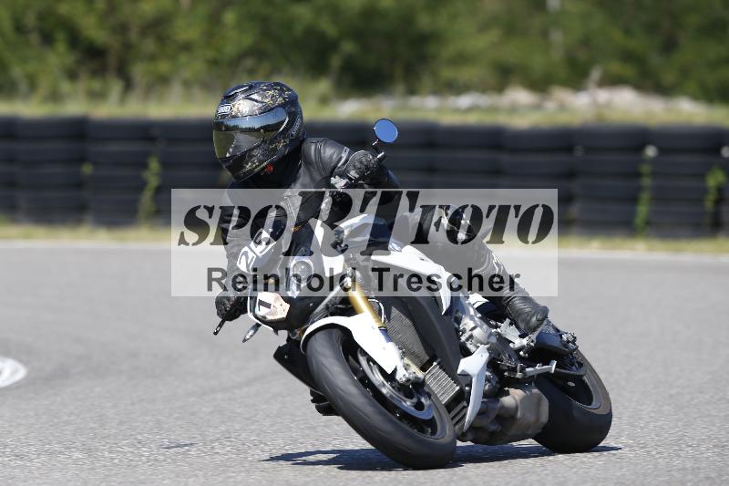 /Archiv-2025/48 25.08.2025 Cornu Master School ADR/blau-bleu/125